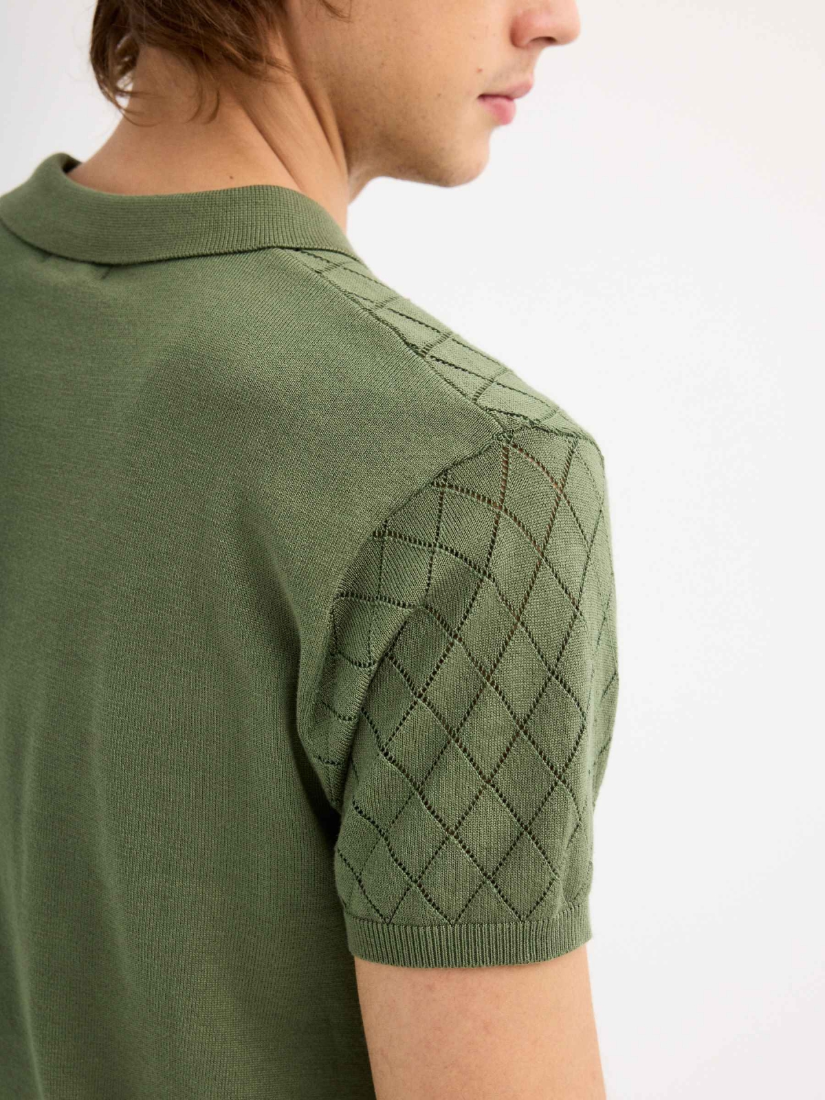 Short sleeve diamond knit t-shirt green detail view