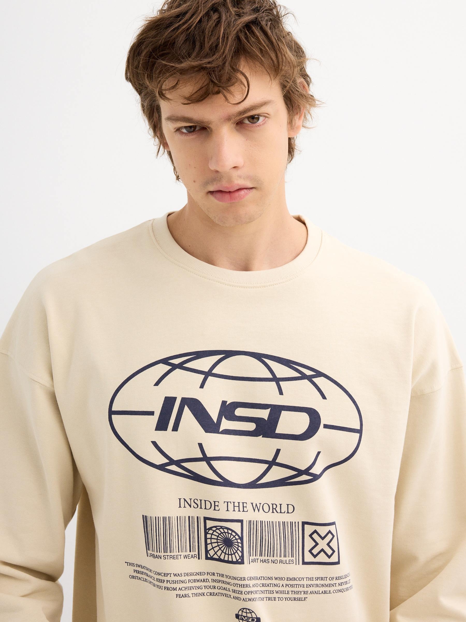 Sudadera sin capucha felpa arena vista media frontal