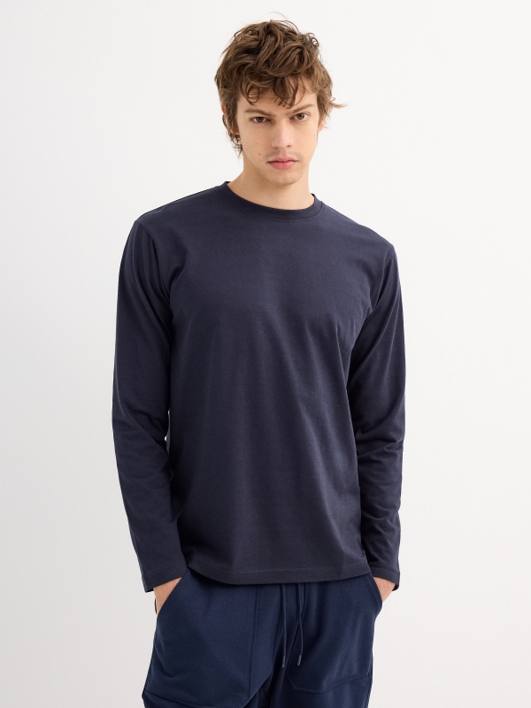 Long sleeve striped texture shirt navy middle front view