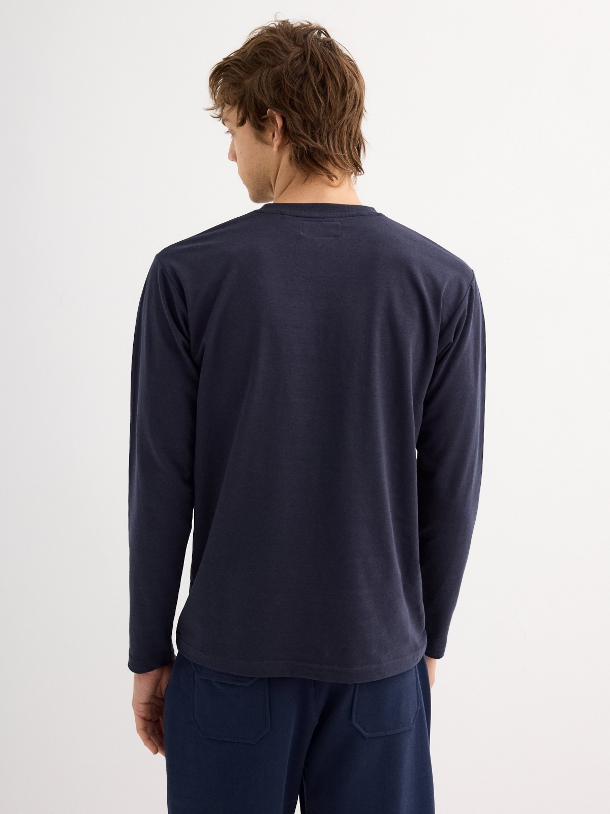 Camiseta manga larga textura rayas azul marino vista media trasera