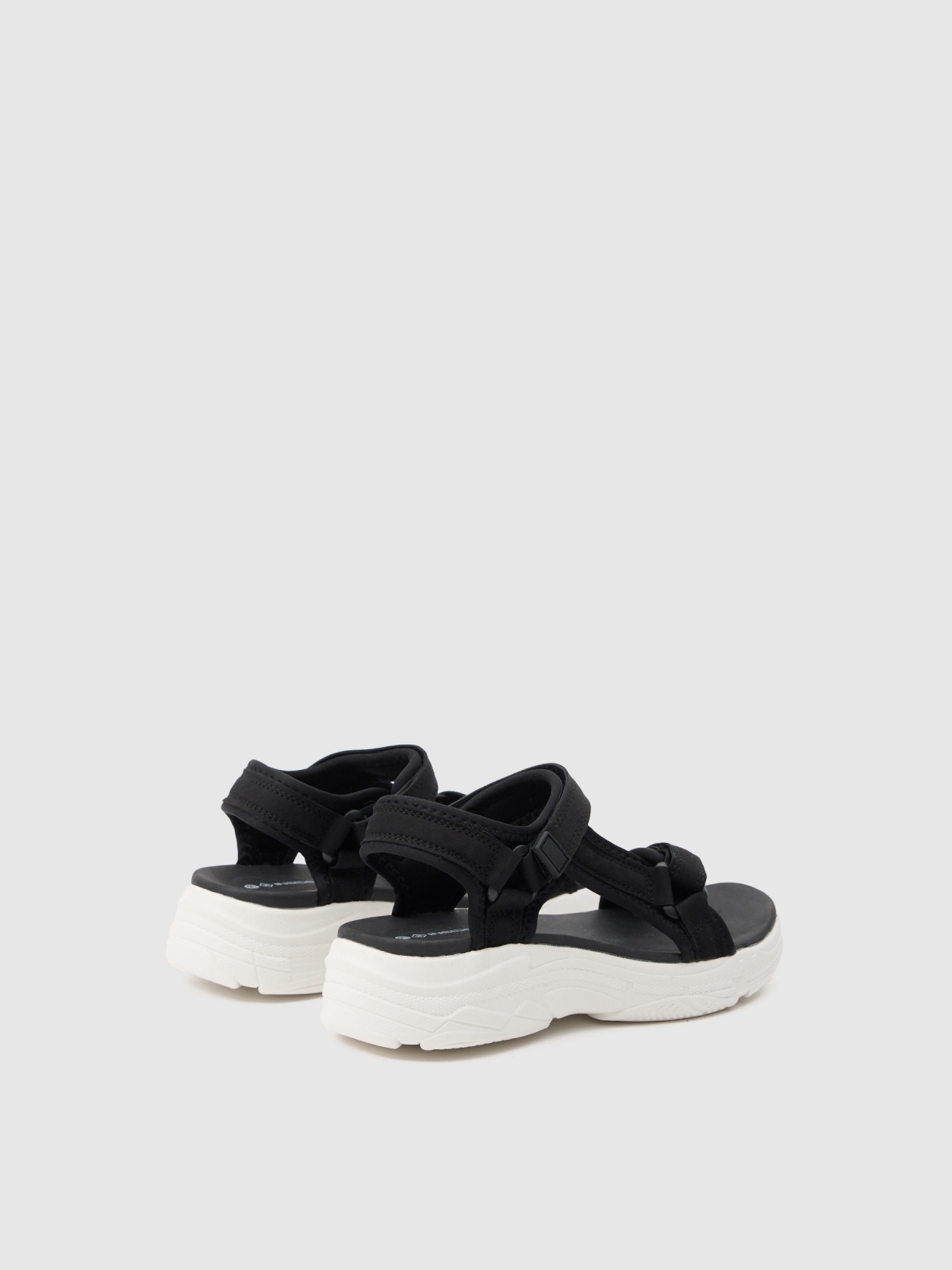 Sport sandal with thick sole black 45º back view