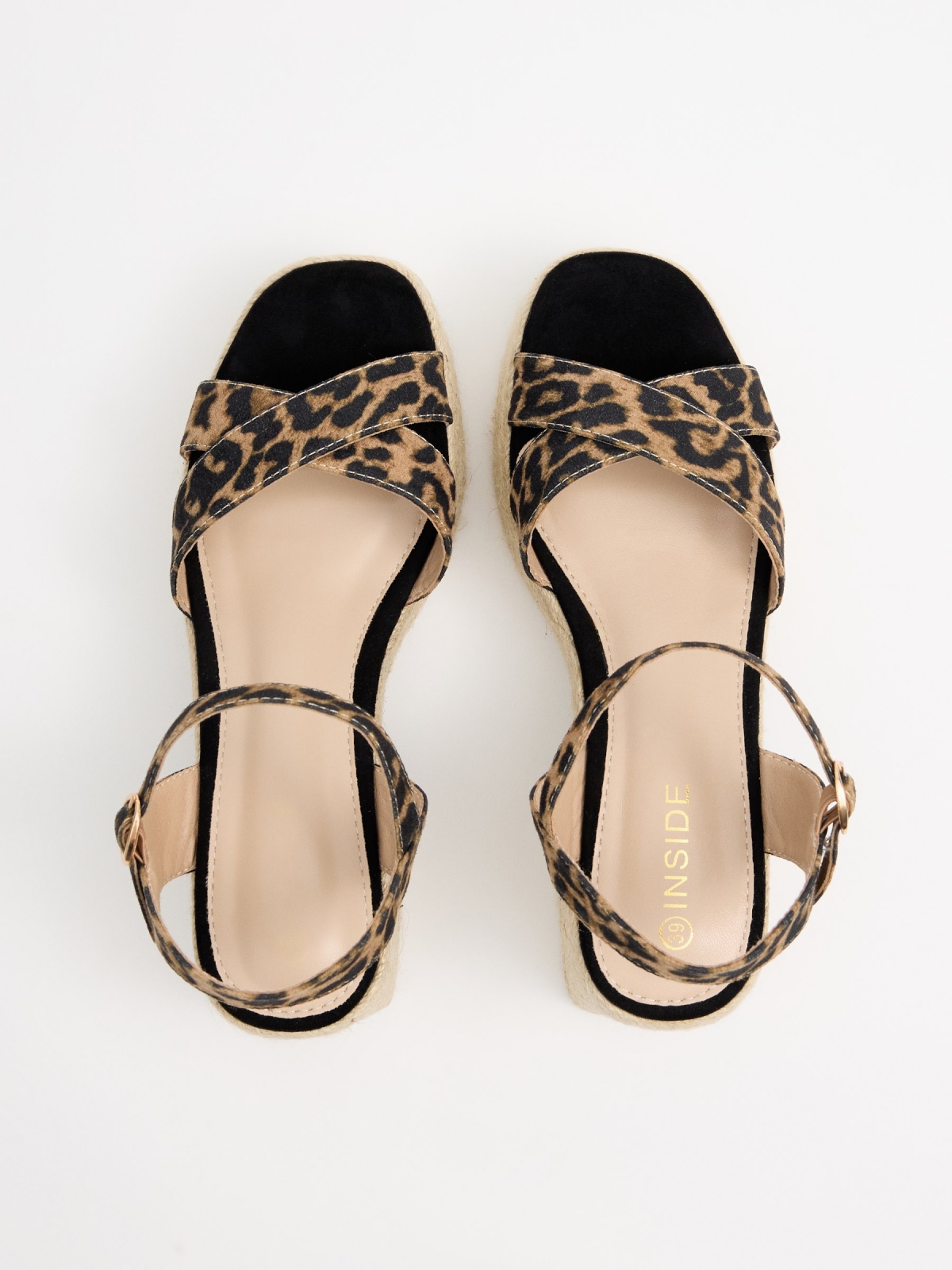 Sandalias de tacón leopardo negro vista cenital