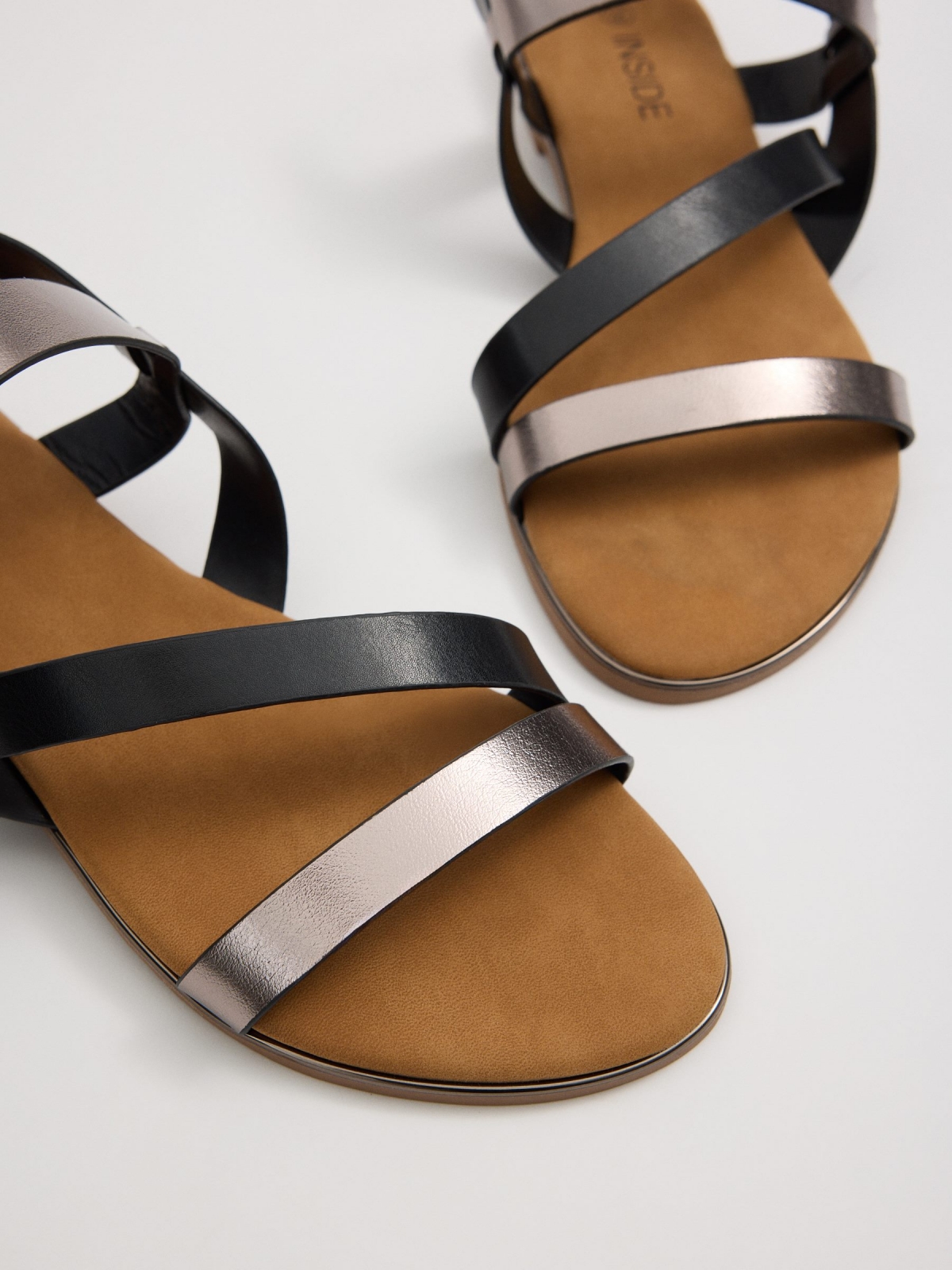 Cross-strap sandals black detail view