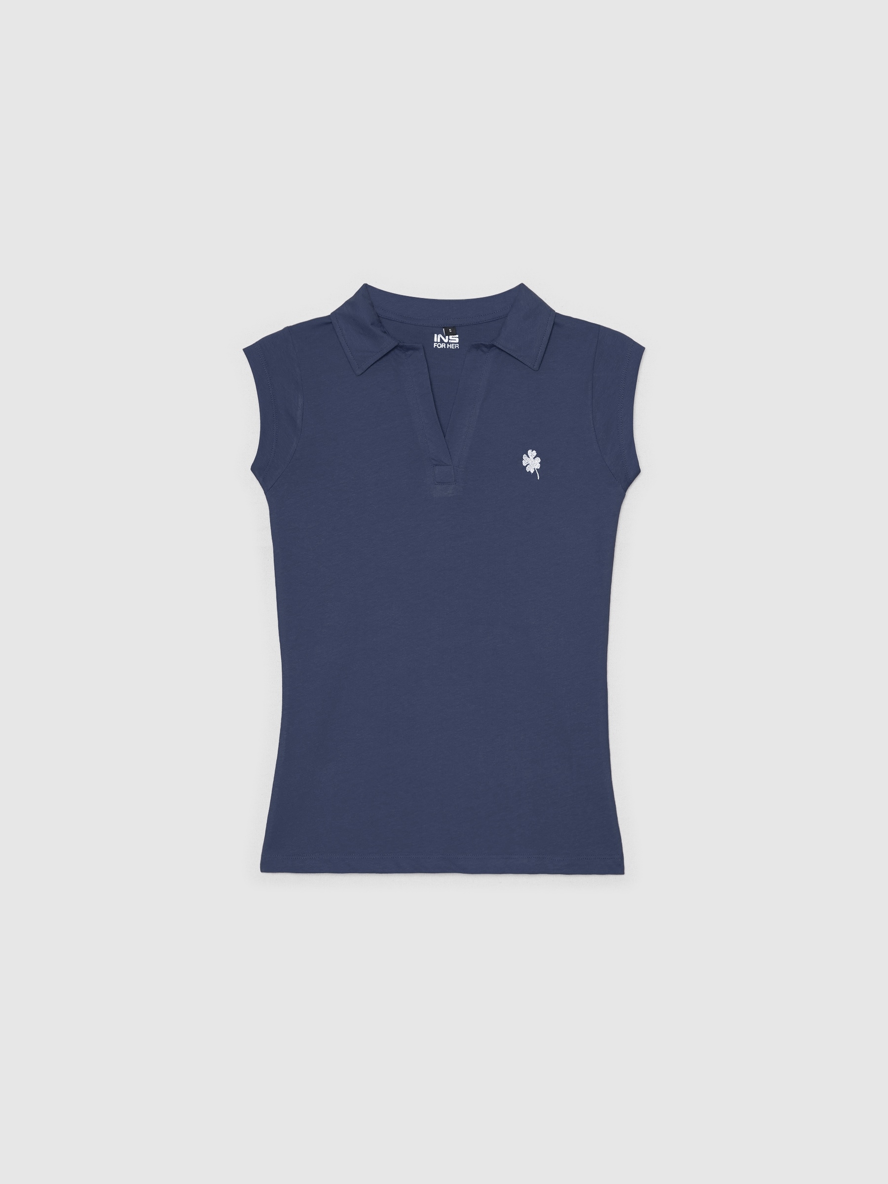 Camiseta polo bordado azul marino vista media frontal