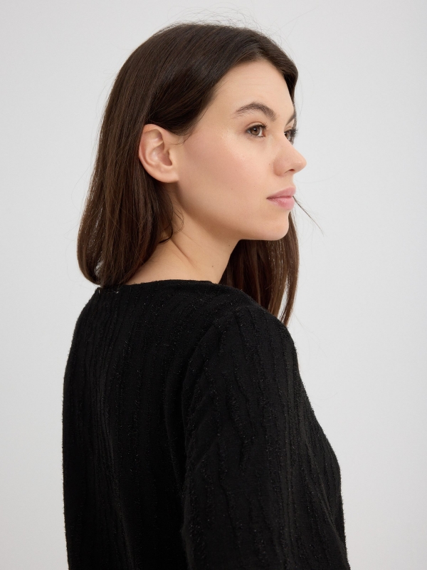 Short sleeve button shirt black detail view