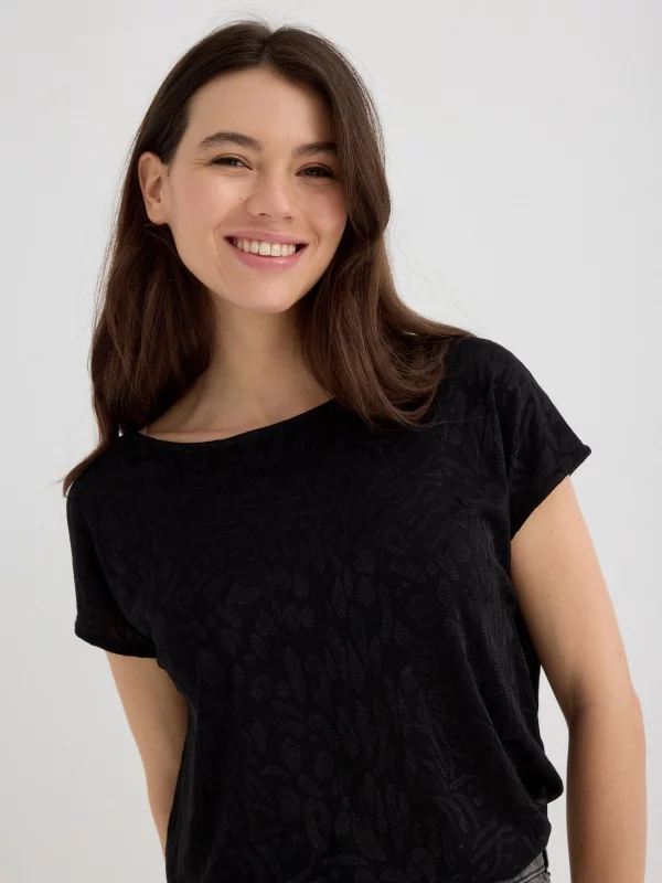 Camiseta jacquard oversized negro vista detalle