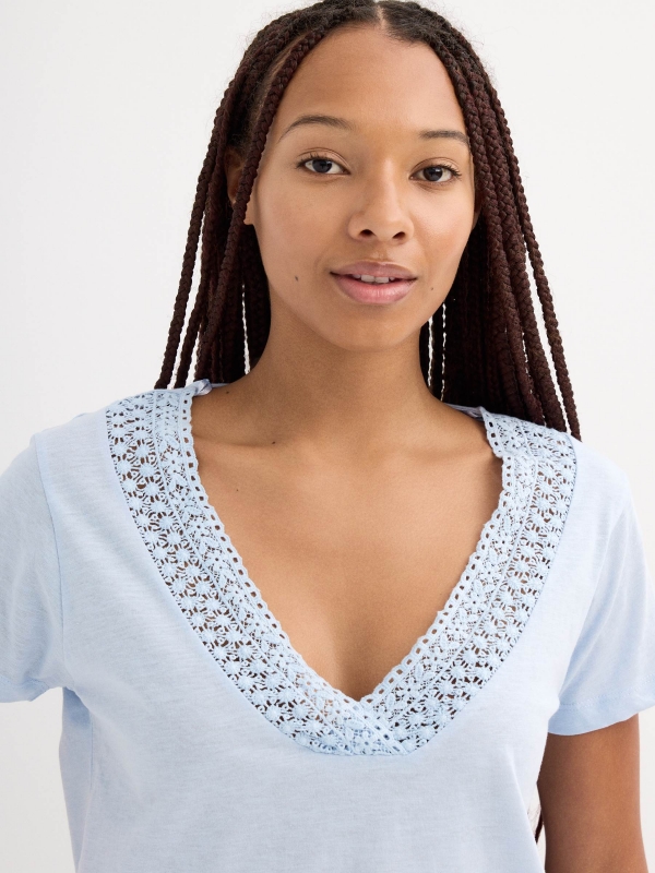 Short sleeve lace neckline t-shirt light blue detail view