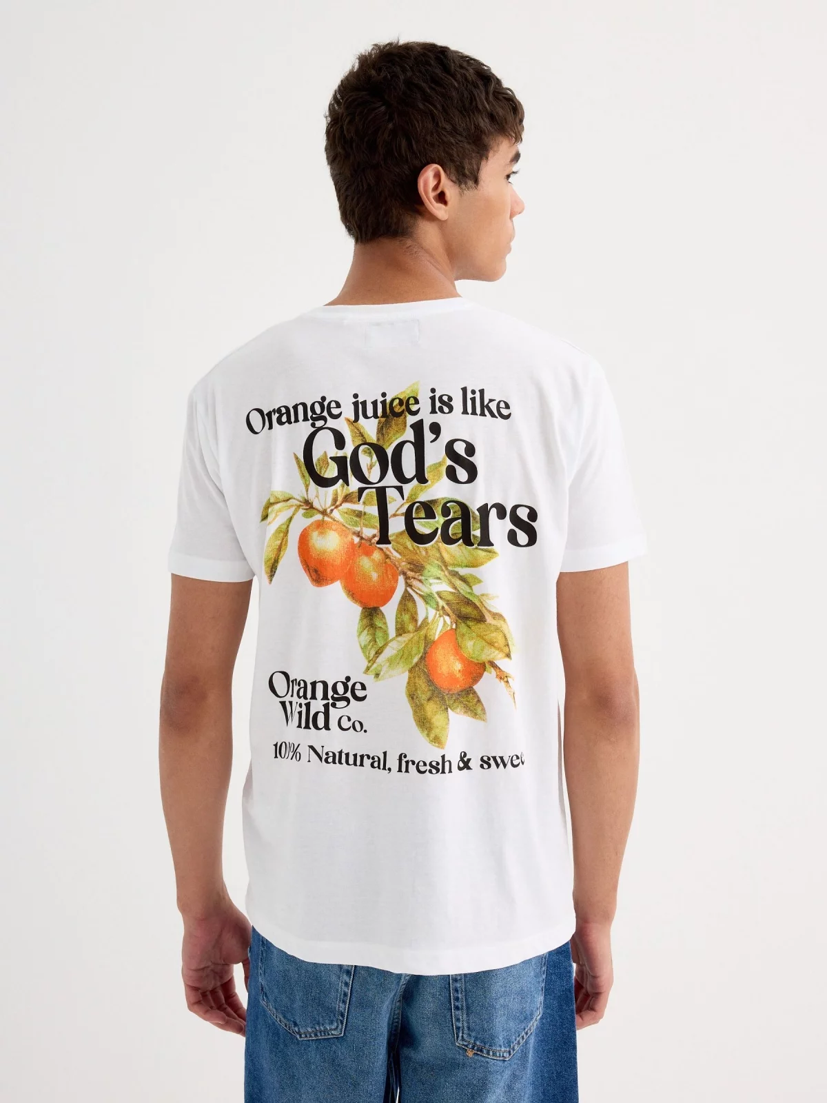 Camiseta de manga curta frutal branco vista meia traseira