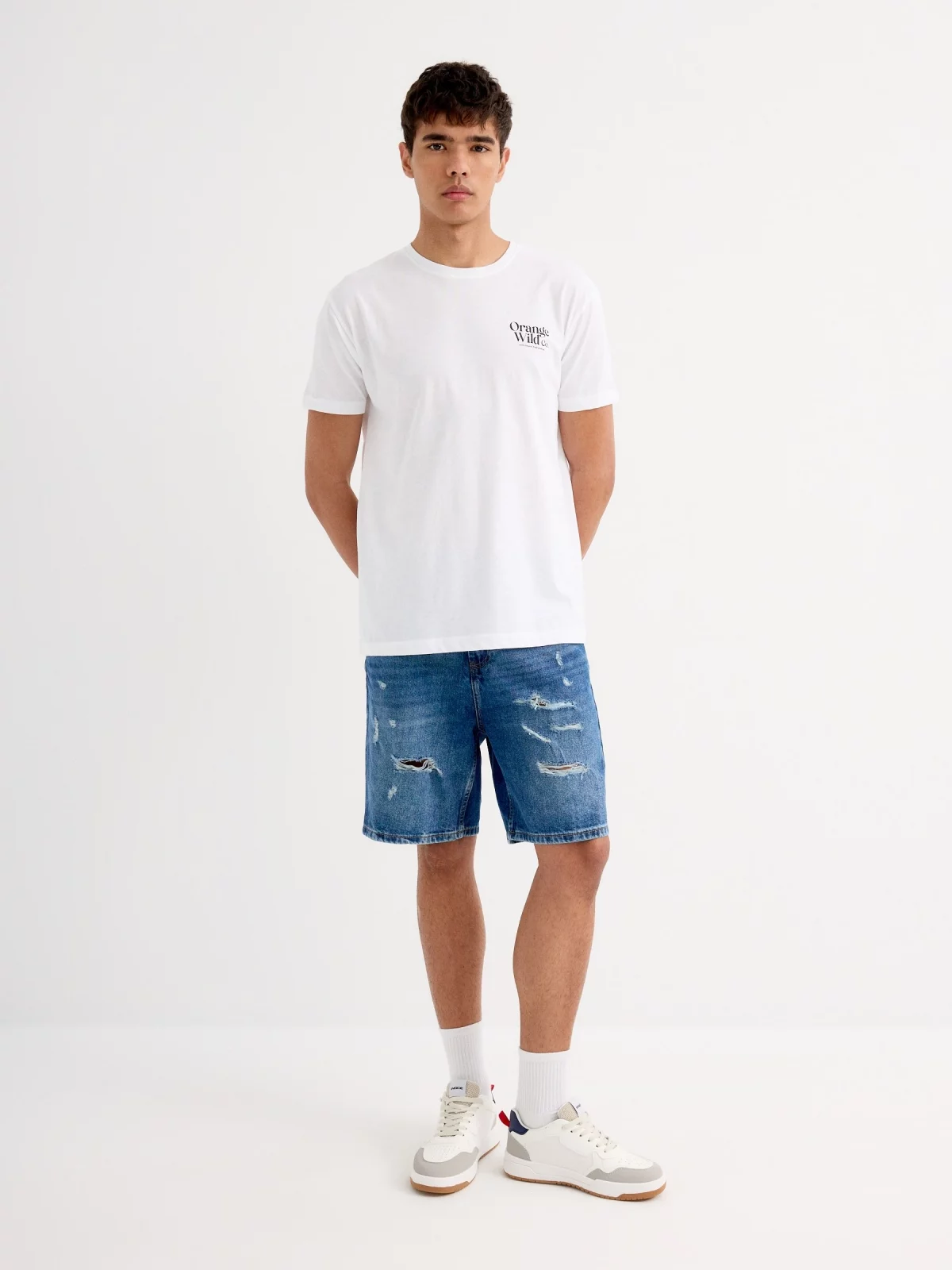 Camiseta de manga curta frutal branco vista geral frontal