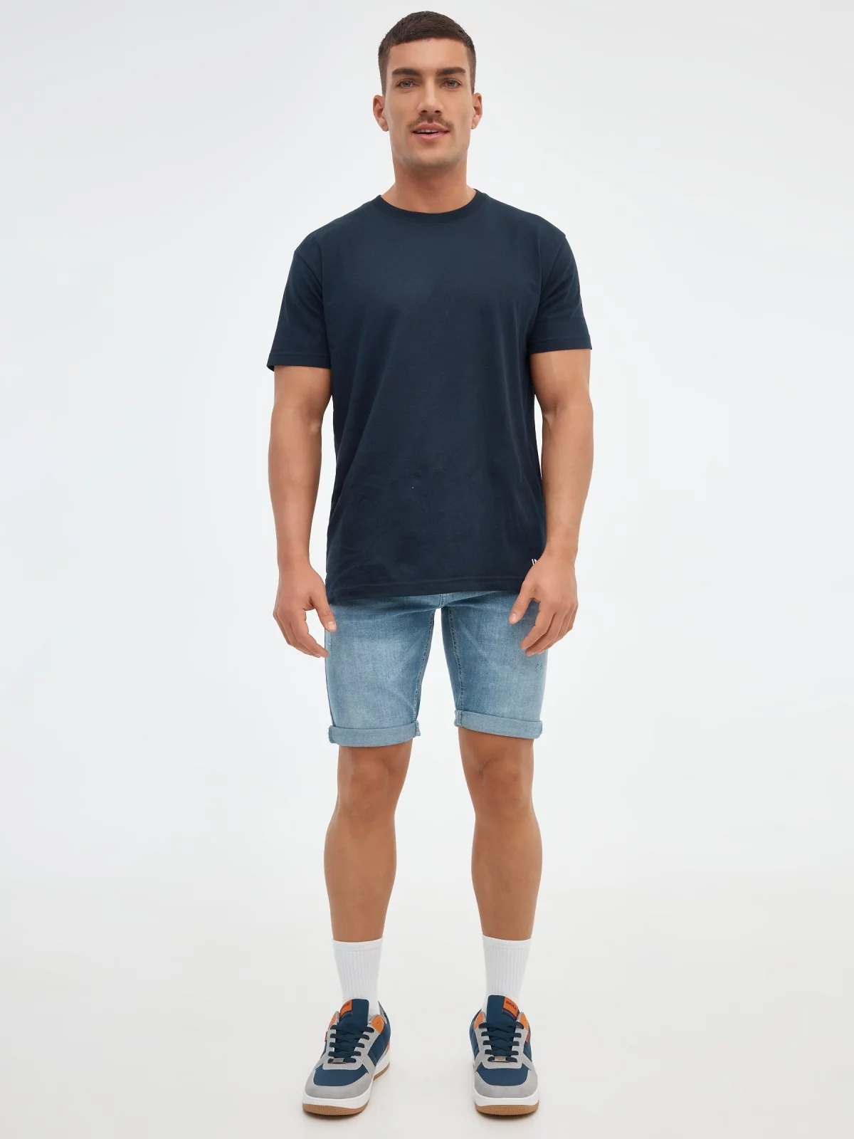 Bermuda slim washed denim blue general front view