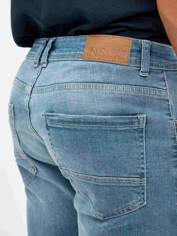 Bermuda slim washed denim blue detail view