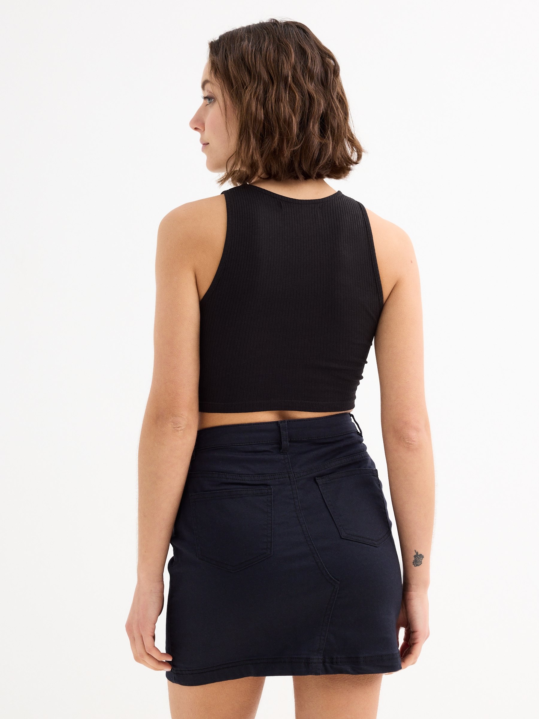 Basic twill skirt black middle front view