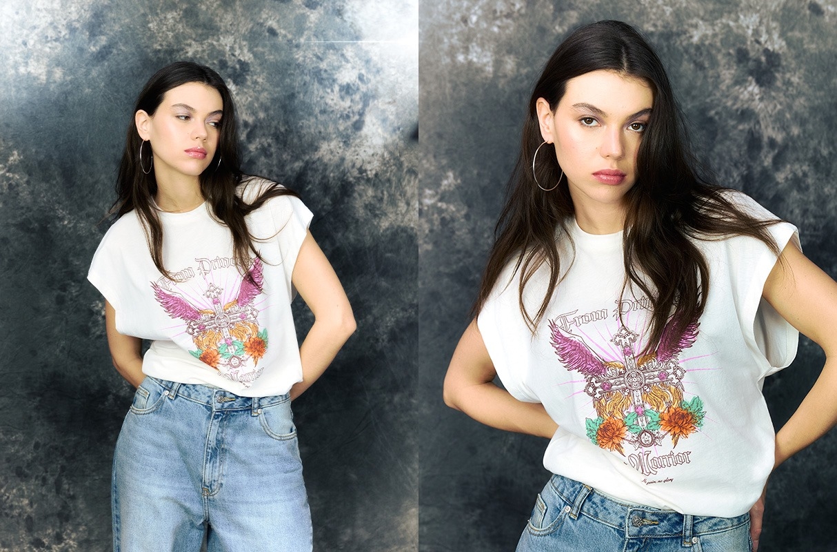 Camiseta From Princess blanco roto vista media frontal