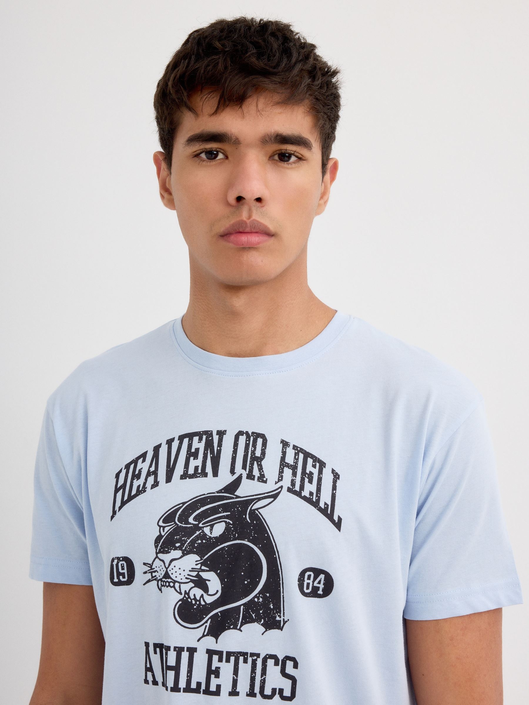 Camiseta Heaven or Hell azul claro vista media frontal