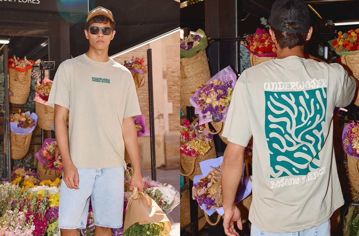 Camiseta oversized Underwater verde acinzentado vista meia frontal