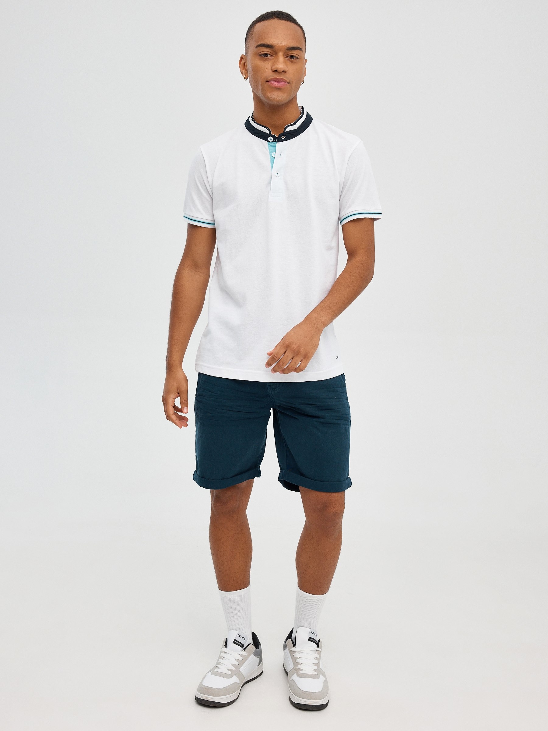 Piqué polo shirt mandarin collar white middle front view