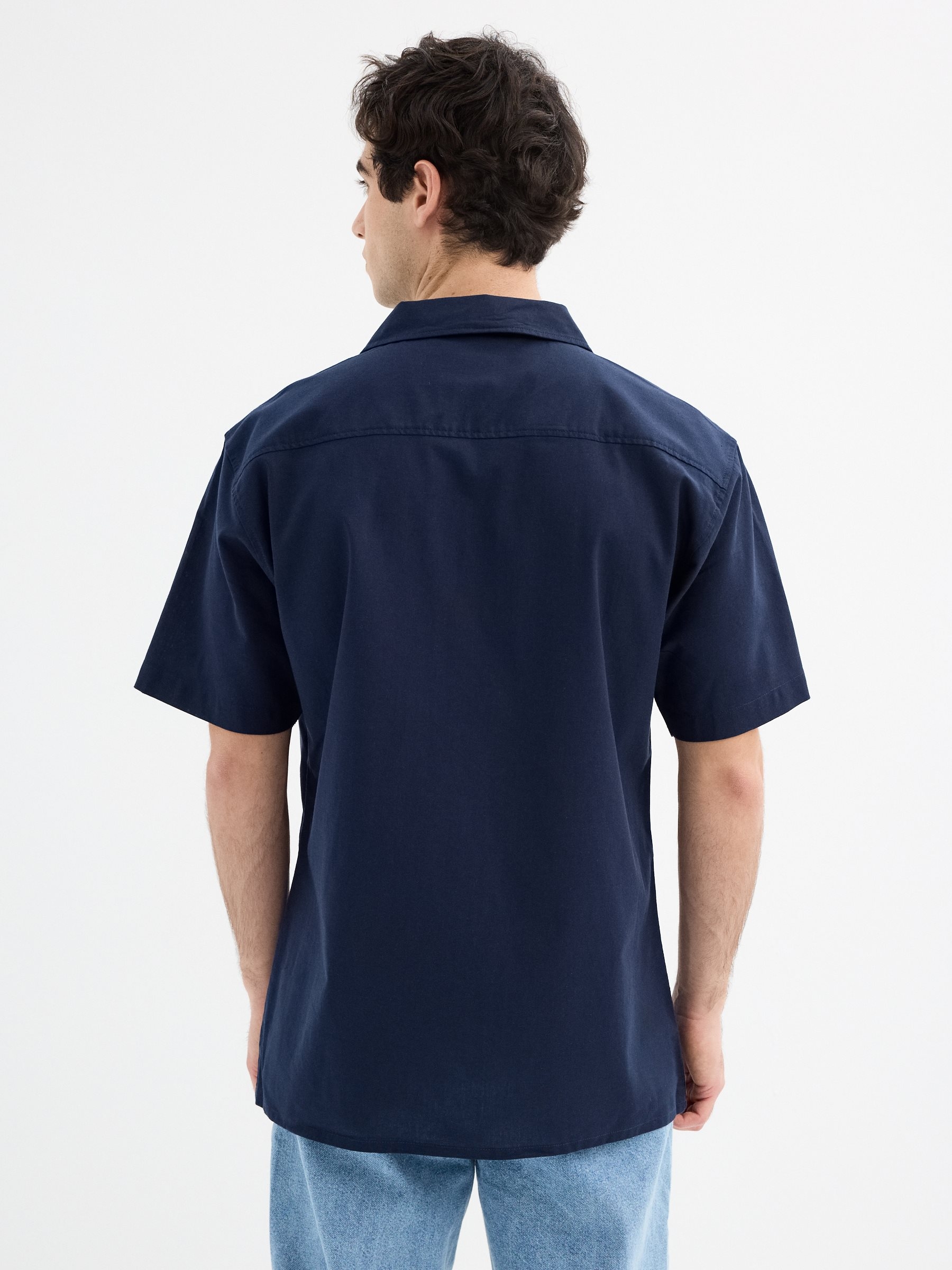 Camisa manga corta lis azul marino vista media frontal