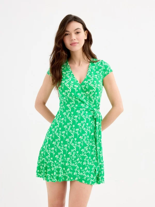 Vestido mini floral verde verde vista tres cuartos frontal