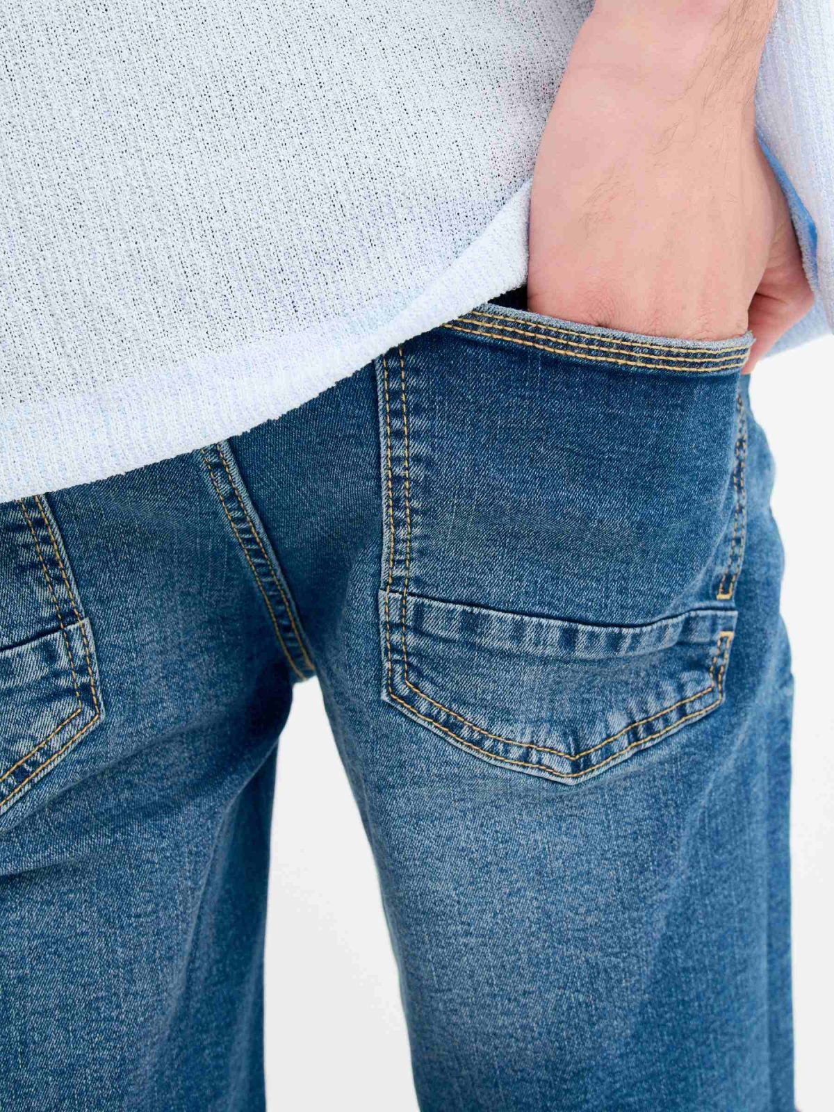 Denim skinny Bermuda blue detail view