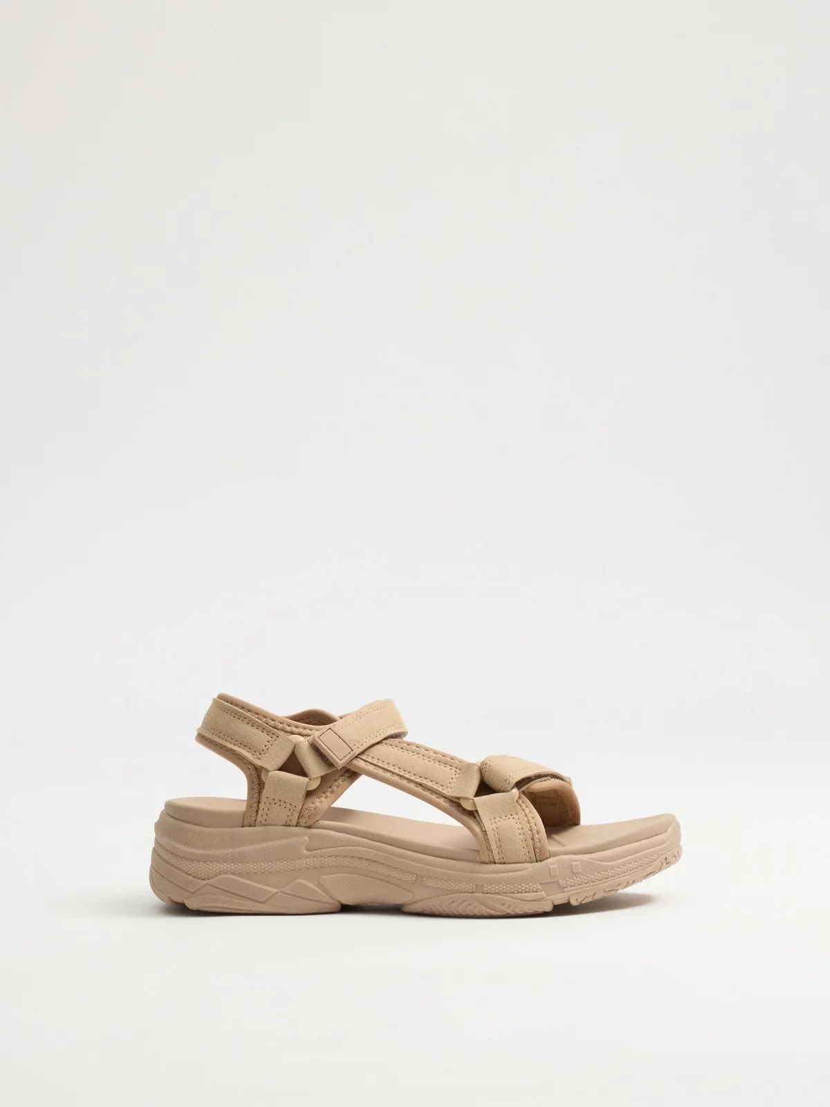 Sandalia sport crudo crudo vista perfil