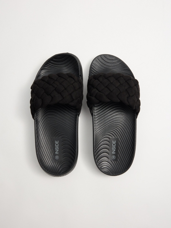 Black Bermuda black back detail view