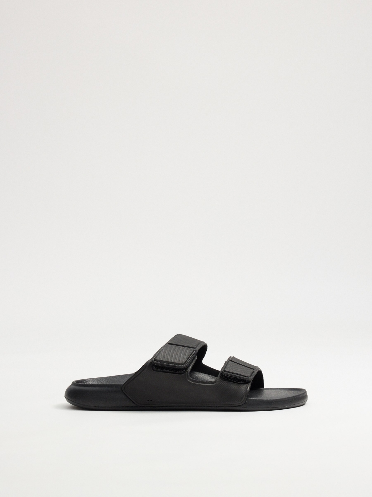 Chancla dos tiras velcro negro vista detalle