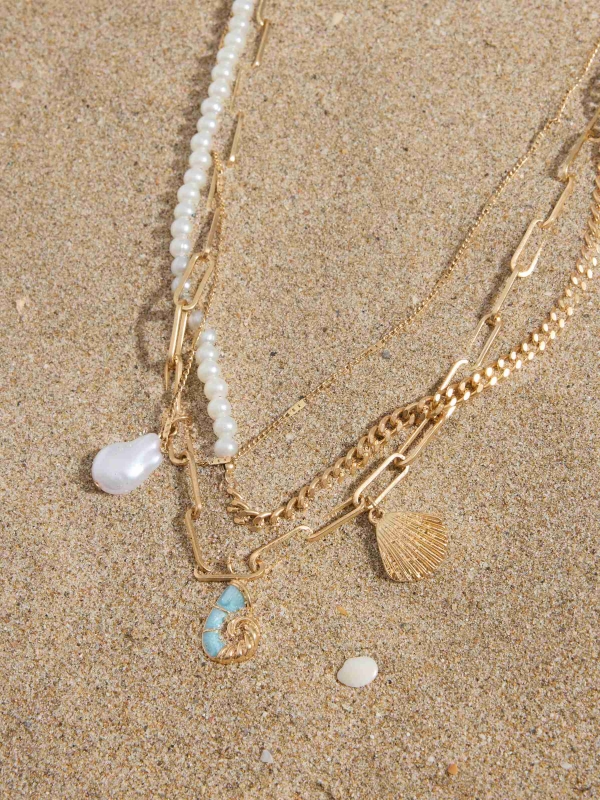Golden multiple necklace multicolor detail view