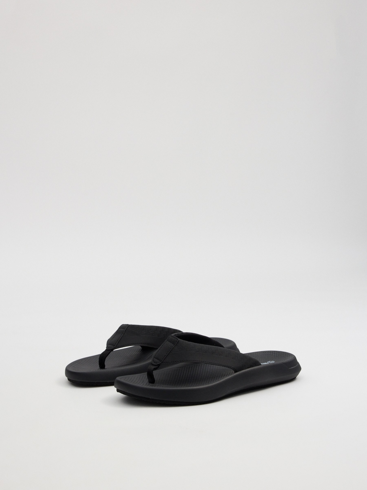 Comfort toe sandals black 45º front view