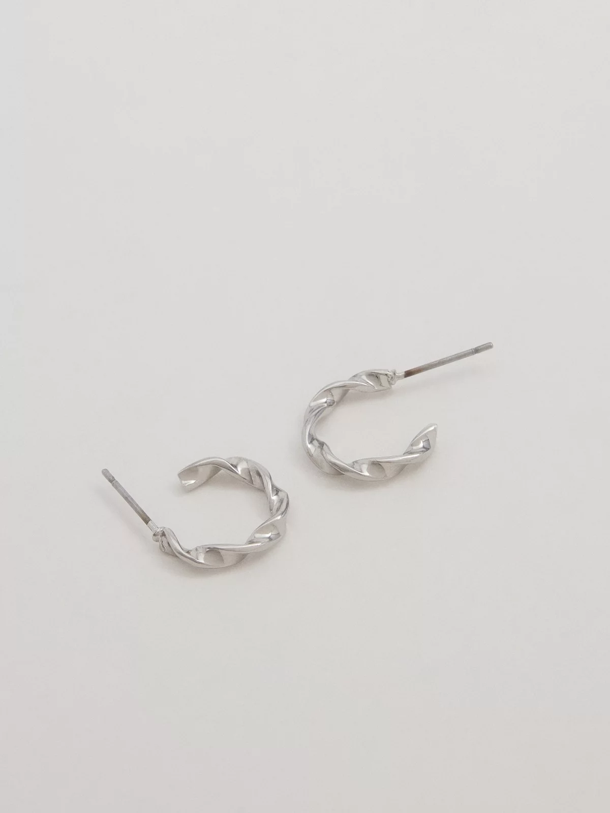 Set of 9 silver earrings multicolor detail view