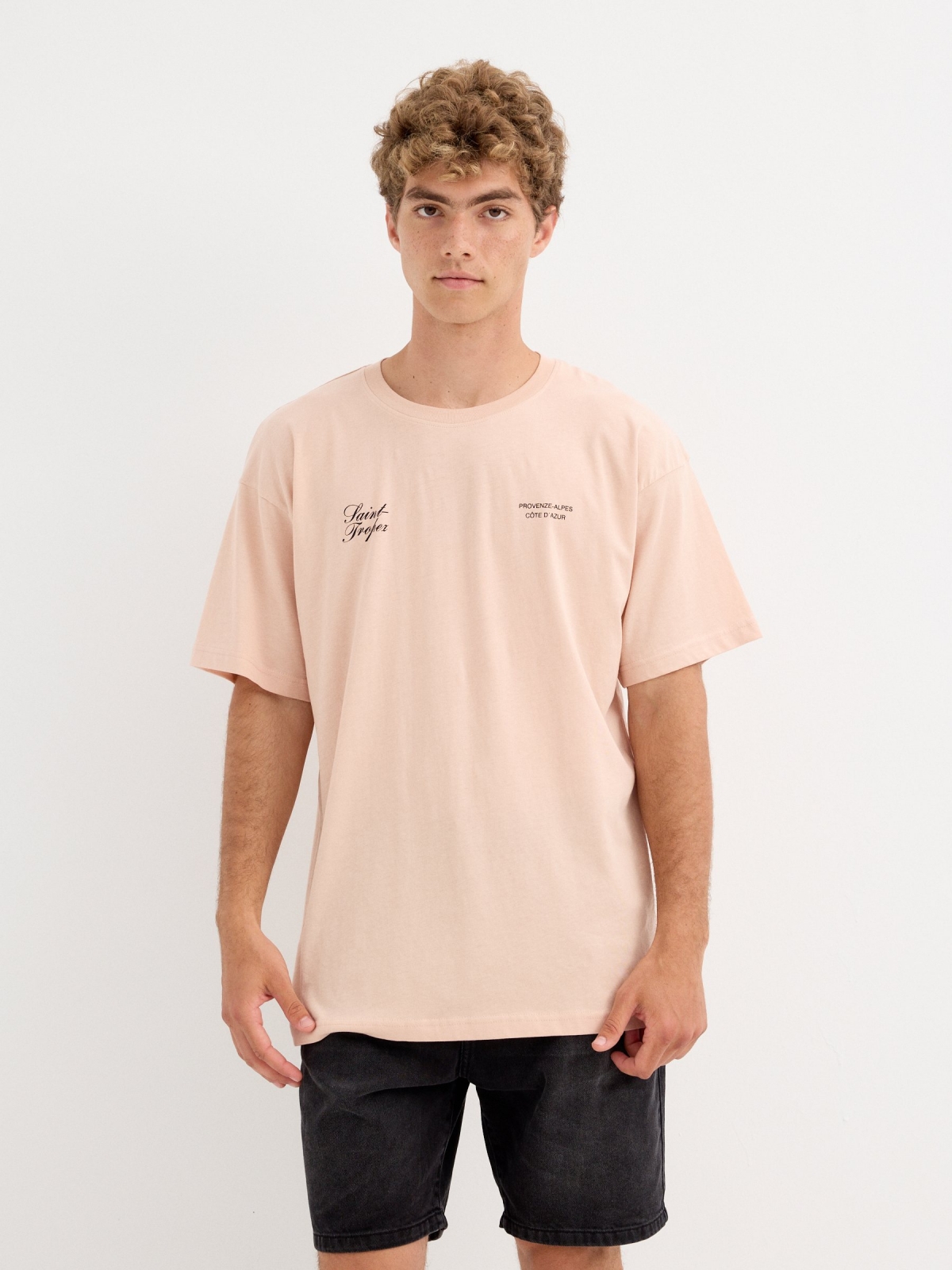 Camiseta de manga curta Saint-Tropez rosa nude vista meia frontal