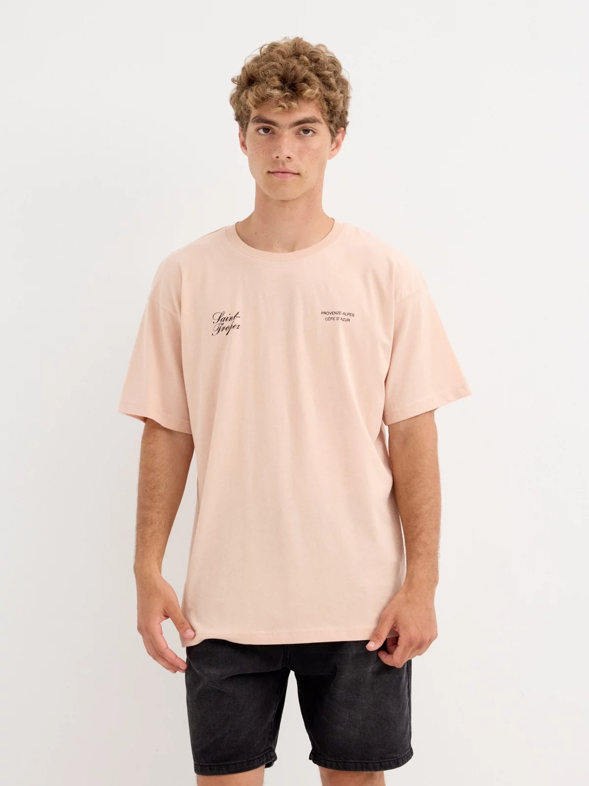 Camiseta de manga curta Saint-Tropez rosa nude vista meia frontal