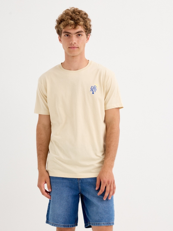 Palm tree t-shirt sand middle front view