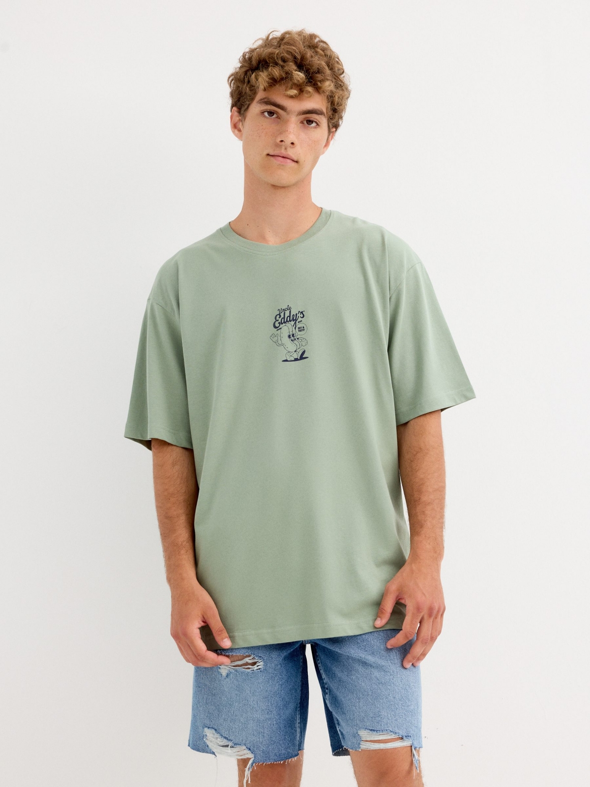 Camiseta Uncle Eddy verde grisáceo vista media frontal