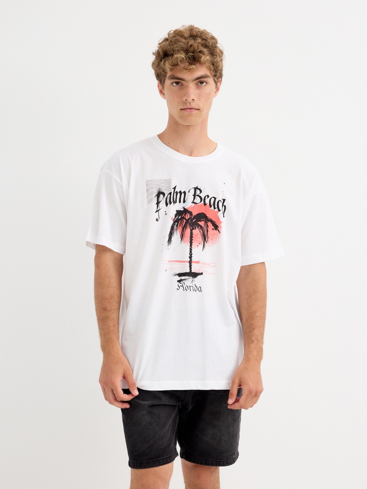 Camiseta Palm Beach branco vista meia frontal