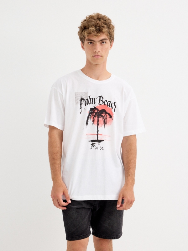 Camiseta Palm Beach branco vista meia frontal