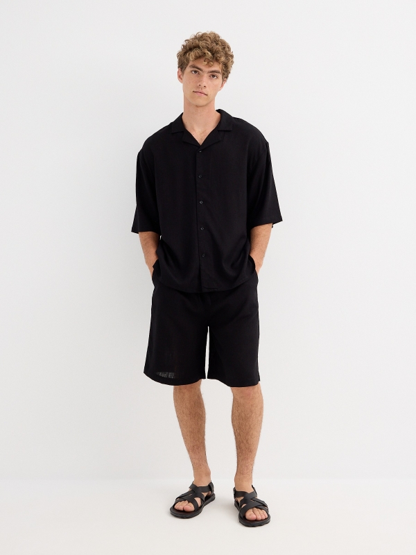 Camisa de manga curta preta preto vista geral frontal