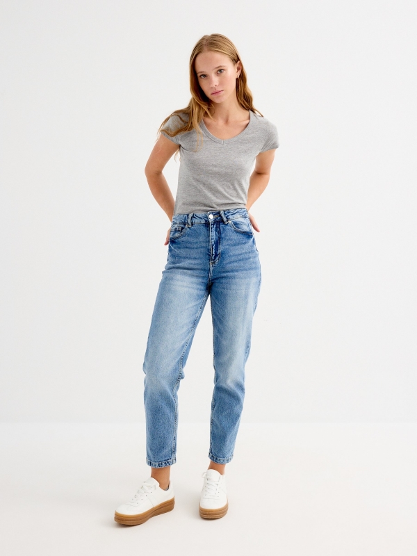 Basic v-neck t-shirt melange grey front view