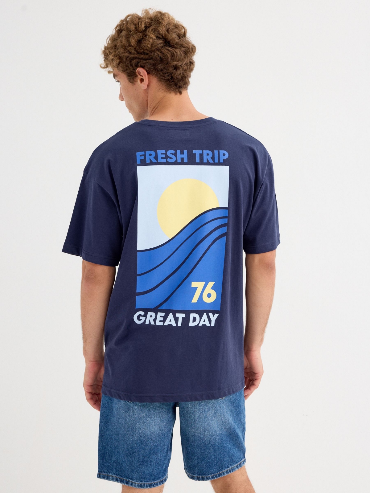 Fresh Trip T-shirt navy middle back view