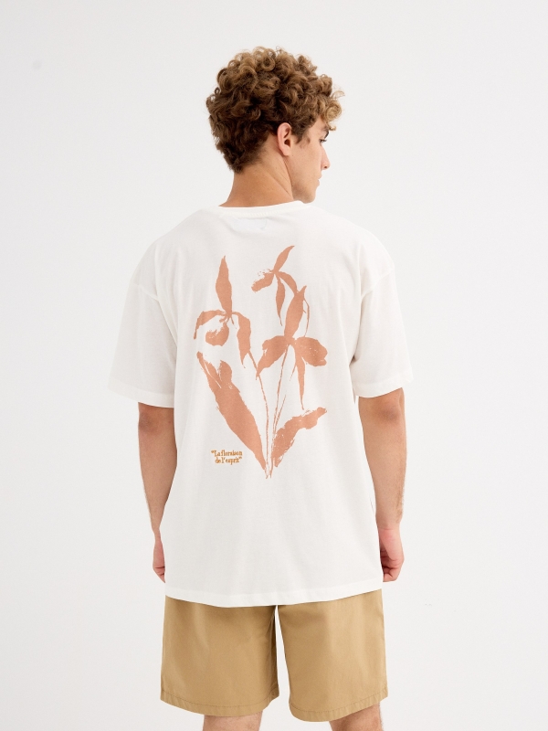 Camiseta La floraison de l'espirit blanco roto vista media trasera