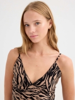 %Pto% Vestido maxi estampa animal multicolorido