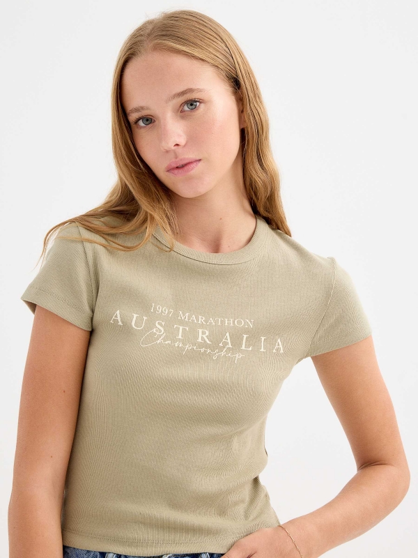 Camiseta canelada Austrália verde acinzentado vista detalhe