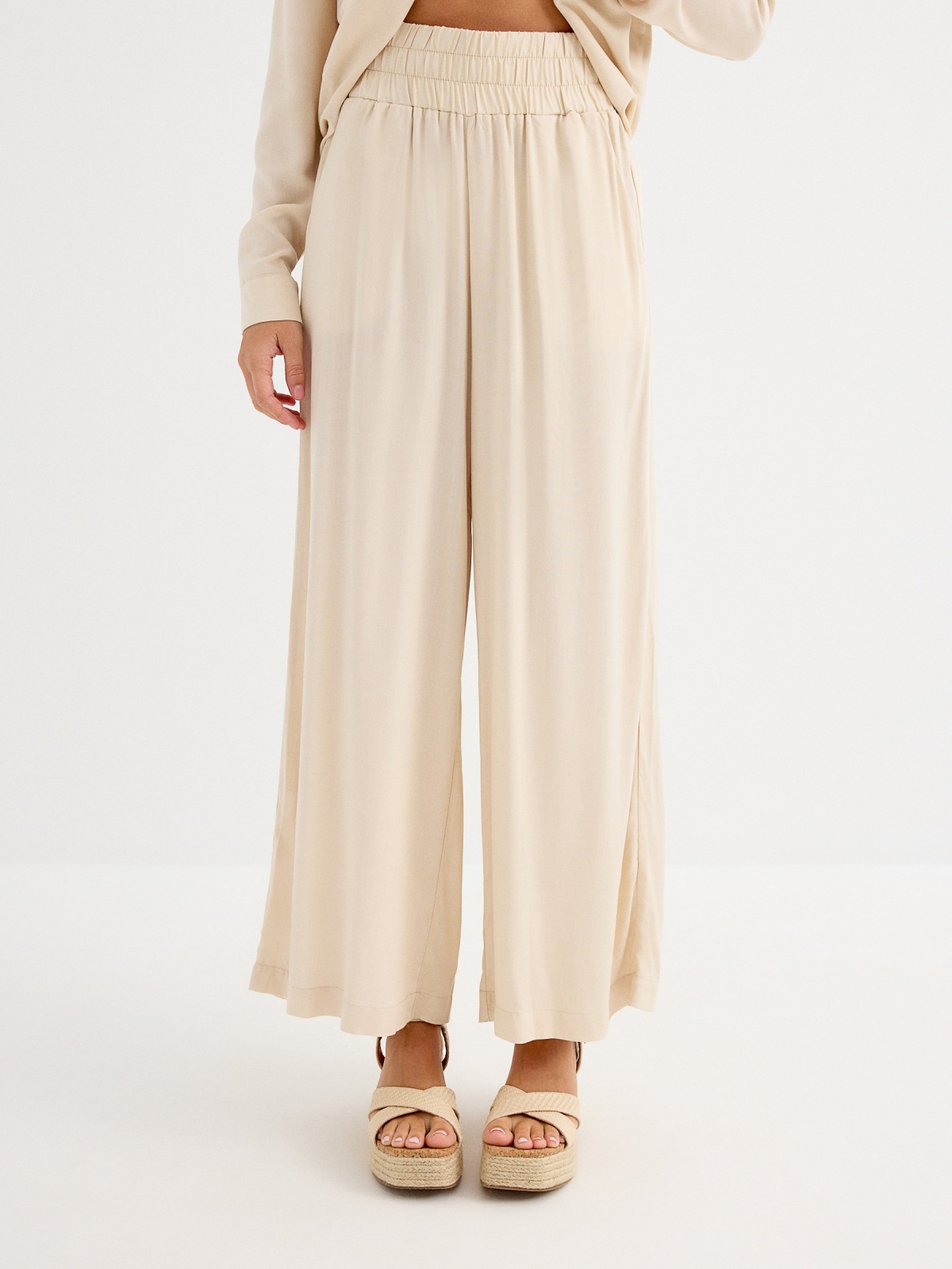 Wide leg pants sand middle front view