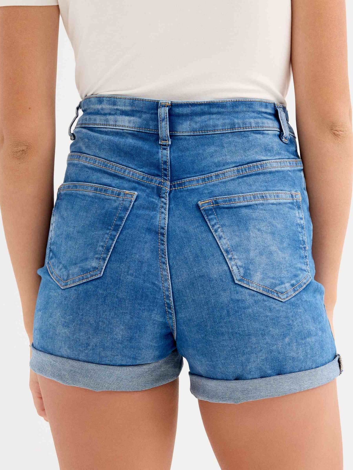 Short azul claro azul claro vista detalle
