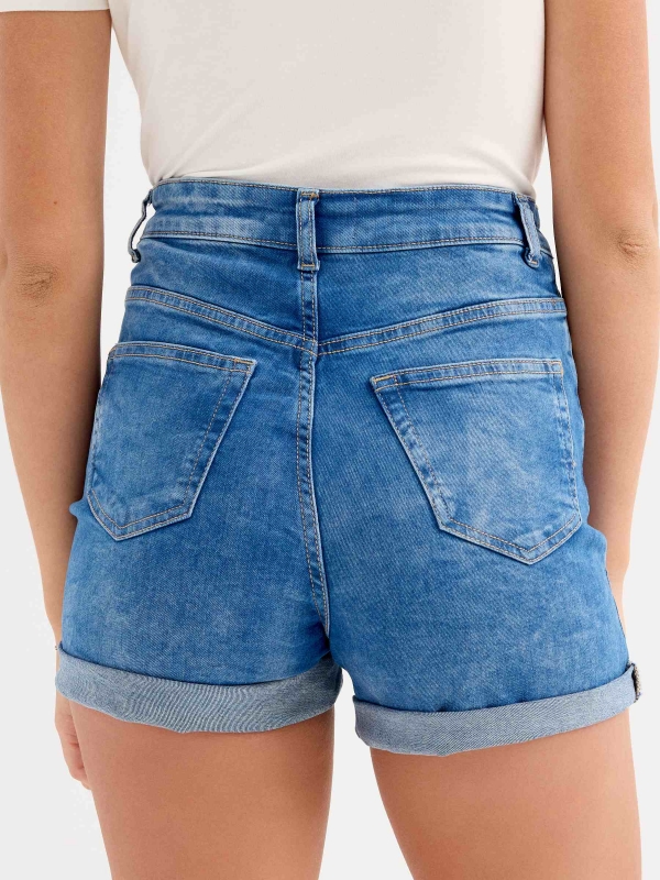 Short azul claro azul claro vista detalle