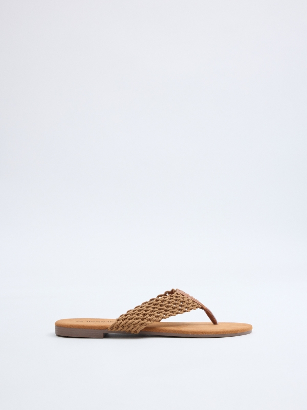 Sandalias dedo ganchillo marrón arena