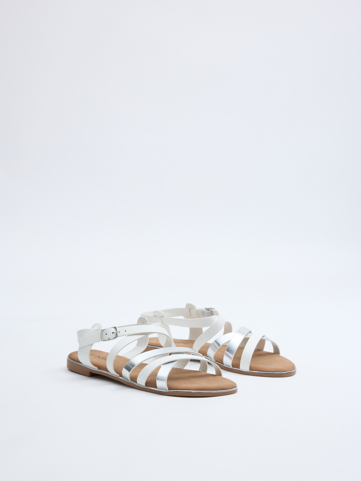 Sandalias tiras blanco y plateado blanco vista frontal 45º