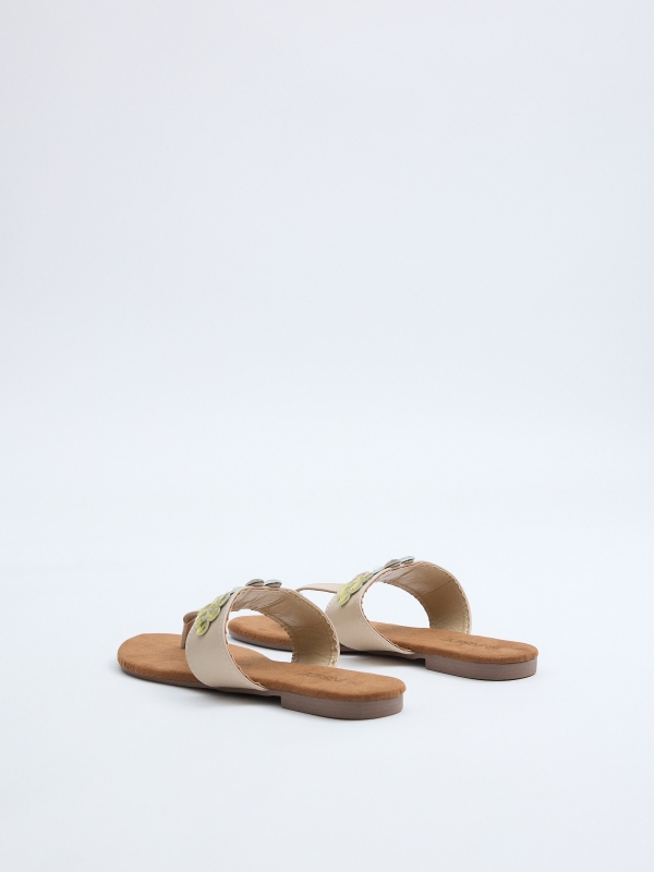 Sandalias brillos flor crudo vista trasera 45º