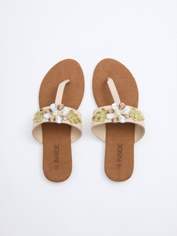 Sandalias brillos flor crudo con modelo