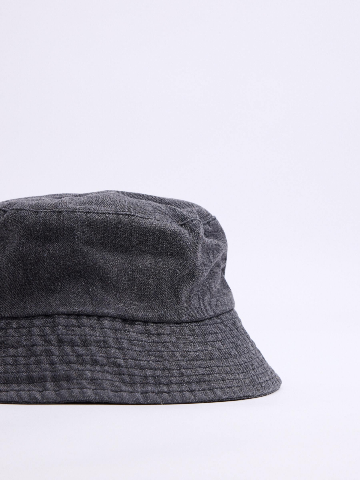 Denim bucket hat black detail view