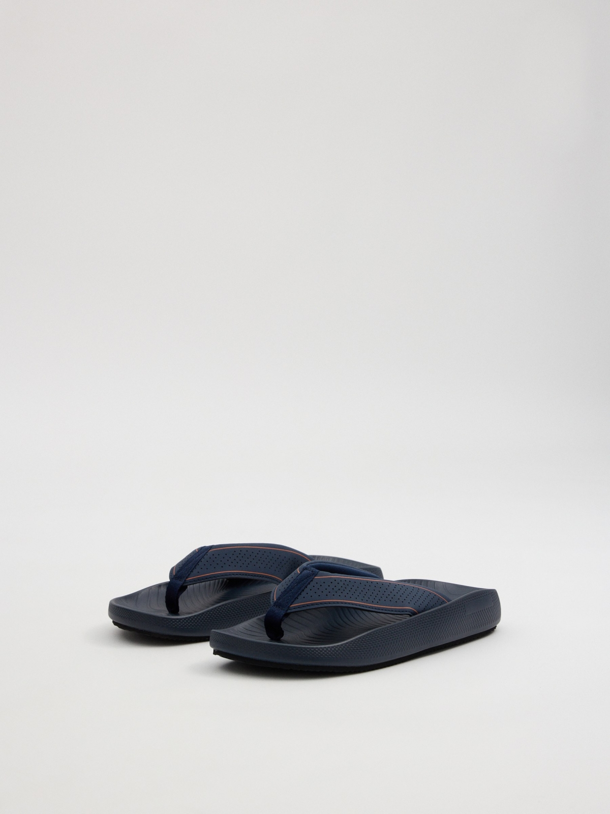 Chanclas dedo confort azul azul vista frontal 45º